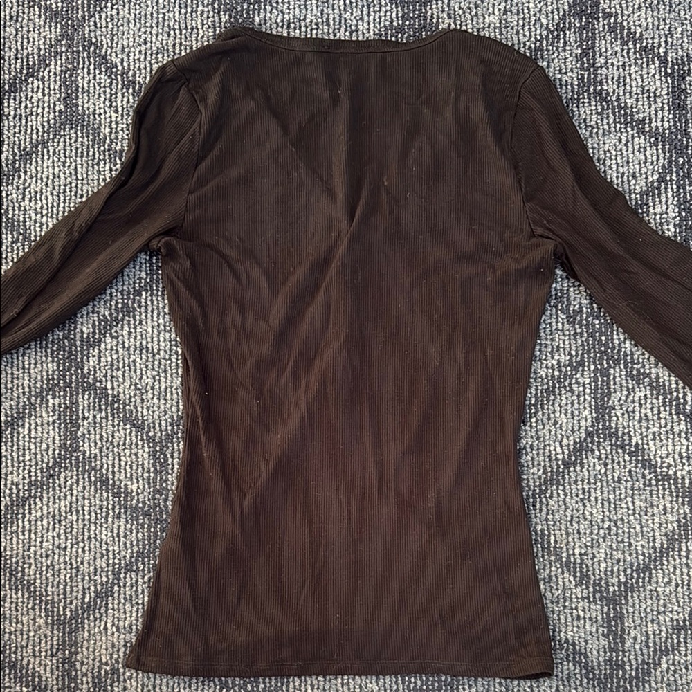 RW&CO White and Black Fitted Long Sleeve Blouses - Picture 4 of 8
